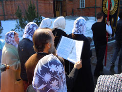 Божественная литургия в первый день Пасхи. Увеличить изображение. Размер файла: 151,94 Kb [800X600]