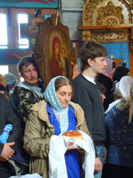 Божественная литургия в первый день Пасхи. Увеличить изображение. Размер файла: 159,12 Kb [600X800]