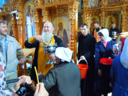 Божественная литургия в первый день Пасхи. Увеличить изображение. Размер файла: 128,34 Kb [800X600]