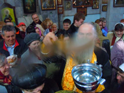 Божественная литургия в первый день Пасхи. Увеличить изображение. Размер файла: 119,91 Kb [800X600]