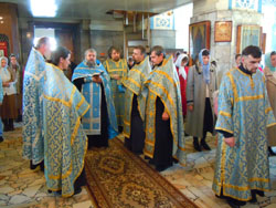 Богослужение в праздник Благовещения Пресвятой Богородицы. Увеличить изображение. Размер файла: 183,05 Kb [800X600]