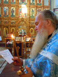 Богослужение в праздник Благовещения Пресвятой Богородицы. Увеличить изображение. Размер файла: 172,29 Kb [600X800]