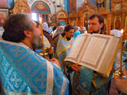 Богослужение в праздник Благовещения Пресвятой Богородицы. Увеличить изображение. Размер файла: 126,24 Kb [800X600]