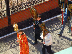 Последний крестный ход на Светлой седмице. Увеличить изображение. Размер файла: 209,35 Kb [800X600]