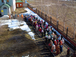 Последний крестный ход на Светлой седмице. Увеличить изображение. Размер файла: 217,73 Kb [800X600]