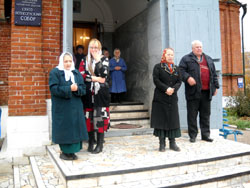 Прощание с мощами. Увеличить изображение. Размер файла: 150,85 Kb [800X600]