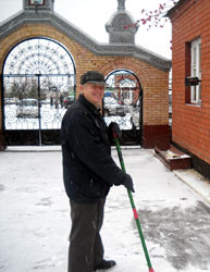 Первый снег в 2009 году. Увеличить изображение. Размер файла: 152,66 Kb [616X800]