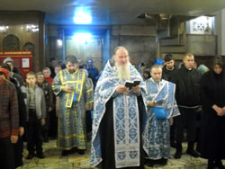 Богослужение в день празднования Казанской иконы Божией Матери. Увеличить изображение. Размер файла: 117,63 Kb [800X600]