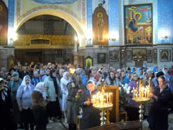 Богослужение в день празднования Казанской иконы Божией Матери. Увеличить изображение. Размер файла: 135,2 Kb [800X600]