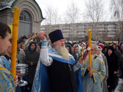 Богослужение в день празднования Казанской иконы Божией Матери. Увеличить изображение. Размер файла: 152,36 Kb [800X600]