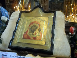 Богослужение в день празднования Казанской иконы Божией Матери. Увеличить изображение. Размер файла: 123,82 Kb [800X600]