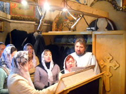 Богослужение в Боровецкой церкви в канун Рождества Христова. Увеличить изображение. Размер файла: 132,62 Kb [800X600]