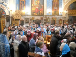 Богослужение в день празднования Казанской иконы Божией Матери. Увеличить изображение. Размер файла: 141,67 Kb [800X600]
