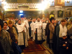 Богослужение в Боровецкой церкви в канун Рождества Христова. Увеличить изображение. Размер файла: 126,78 Kb [800X600]
