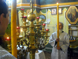 Богослужение в Боровецкой церкви в канун Рождества Христова. Увеличить изображение. Размер файла: 146,99 Kb [800X600]