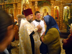 Богослужение в Боровецкой церкви в канун Рождества Христова. Увеличить изображение. Размер файла: 128,02 Kb [800X600]