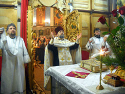 Богослужение в Боровецкой церкви в канун Рождества Христова. Увеличить изображение. Размер файла: 175,44 Kb [800X600]