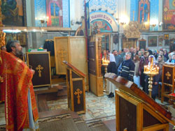 Радоница в Свято-Вознесенском соборе г. Набережные Челны. Увеличить изображение. Размер файла: 168,98 Kb [800X600]