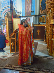 Радоница в Свято-Вознесенском соборе г. Набережные Челны. Увеличить изображение. Размер файла: 169,45 Kb [600X800]