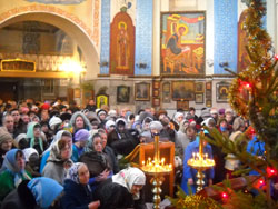Праздничные Рождественские богослужения в Боровецкой церкви. Увеличить изображение. Размер файла: 171,12 Kb [800X600]