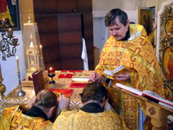 Божественная литургия в день памяти великомученика Димитрия Солунского. Увеличить изображение. Размер файла: 174,61 Kb [800X600]