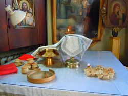 Троицкая родительская суббота в Боровецкой церкви. Увеличить изображение. Размер файла: 130,36 Kb [800X600]