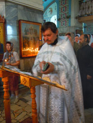 Троицкая родительская суббота в Боровецкой церкви. Увеличить изображение. Размер файла: 125,08 Kb [600X800]