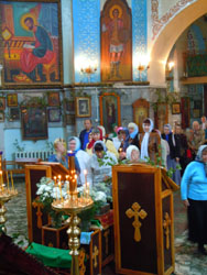 Мощи Великой княгини Елисаветы в Боровецкой церкви. Увеличить изображение. Размер файла: 150,59 Kb [600X800]