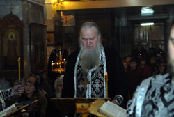 Чтенние канона Андрея Критского в Боровецком храме г. Набережные Челны. Увеличить изображение. Размер файла: 97,14 Kb [800X536]