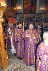 Увеличить 800х536. Вынос Креста.