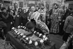 Увеличить изображение. Вынос Плащаницы. 800х536. 160кБ