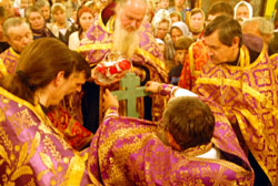 Чин воздвижения Креста Господня. Увеличить изображение. Размер файла: 170,7 Kb [800X536]