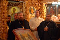 Владыка Анастасий в Челнах. Увеличить изображение. Размер файла: 114,17 Kb [800X536]