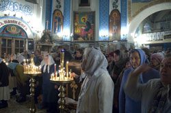 Рождественское богослужение в Свято-Вознесенском соборе г. Набережные Челны. Увеличить изображение. Размер файла: 128,58 Kb [800X532]
