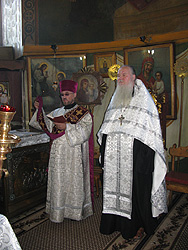 Архиерейское богослужение в день праздника Вознесения Господня. Увеличить изображение. Размер файла: 191,06 Kb [600X800]