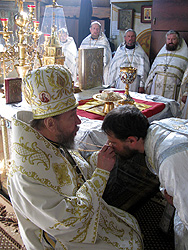 Архиерейское богослужение в день праздника Вознесения Господня. Увеличить изображение. Размер файла: 234,03 Kb [600X800]