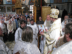 Архиерейское богослужение в день праздника Вознесения Господня. Увеличить изображение. Размер файла: 230,95 Kb [800X600]