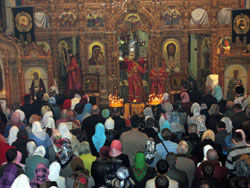 Пасхальная Божественная литургия. Увеличить изображение. Размер файла: 194,57 Kb [800X600]