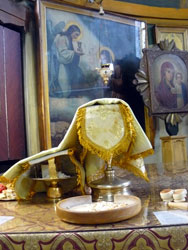 Божественная литургия в день памяти св. вмч. Пантелеимона. Увеличить изображение. Размер файла: 74,21 Kb [450X600]