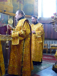 Божественная литургия в день памяти св. вмч. Пантелеимона. Увеличить изображение. Размер файла: 83,42 Kb [450X600]