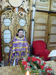 Чин выноса Креста и освящение меда в Свято-Вознесенском соборе. Увеличить изображение. Размер файла: 148,05 Kb [600X800]