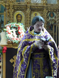 Чин выноса Креста и освящение меда в Свято-Вознесенском соборе. Увеличить изображение. Размер файла: 140,88 Kb [600X800]