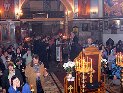 Чтение покоянного канона Андрея Критского в Боровецком храме г. Набережные Челны. Увеличить изображение. Размер файла: 800х536