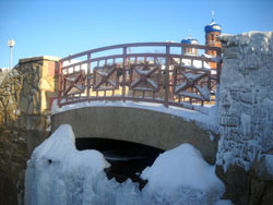 Родник около Свято-Вознесенского собора г. Набережные Челны. Увеличить изображение. Размер файла: 118,68 Kb [800X600]