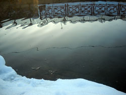 Родник около Свято-Вознесенского собора г. Набережные Челны. Увеличить изображение. Размер файла: 94,51 Kb [800X600]