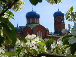 Весенний храм. Виды Свято-Вознесенского собора.Увеличить изображение. Размер файла: 119,88 Kb [800X600]