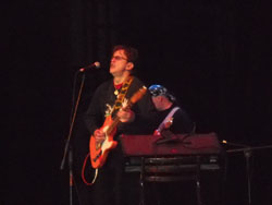 Выступление Александра Барыкина. Увеличить изображение. Размер файла: 76,5 Kb [800X600]