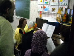 Подготовка к Рождеству Христову в Боровецкой церкви. Увеличить изображение. Размер файла:105,54 Kb [800X600]