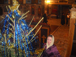 Подготовительные работы к Рождеству в Боровецкой церкви г. Набережные Челны. Увеличить изображение. Размер файла: 204,06 Kb [800X600]