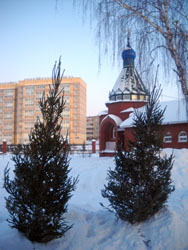 Подготовительные работы к Рождеству в Боровецкой церкви г. Набережные Челны. Увеличить изображение. Размер файла: 158,27 Kb [600X800]